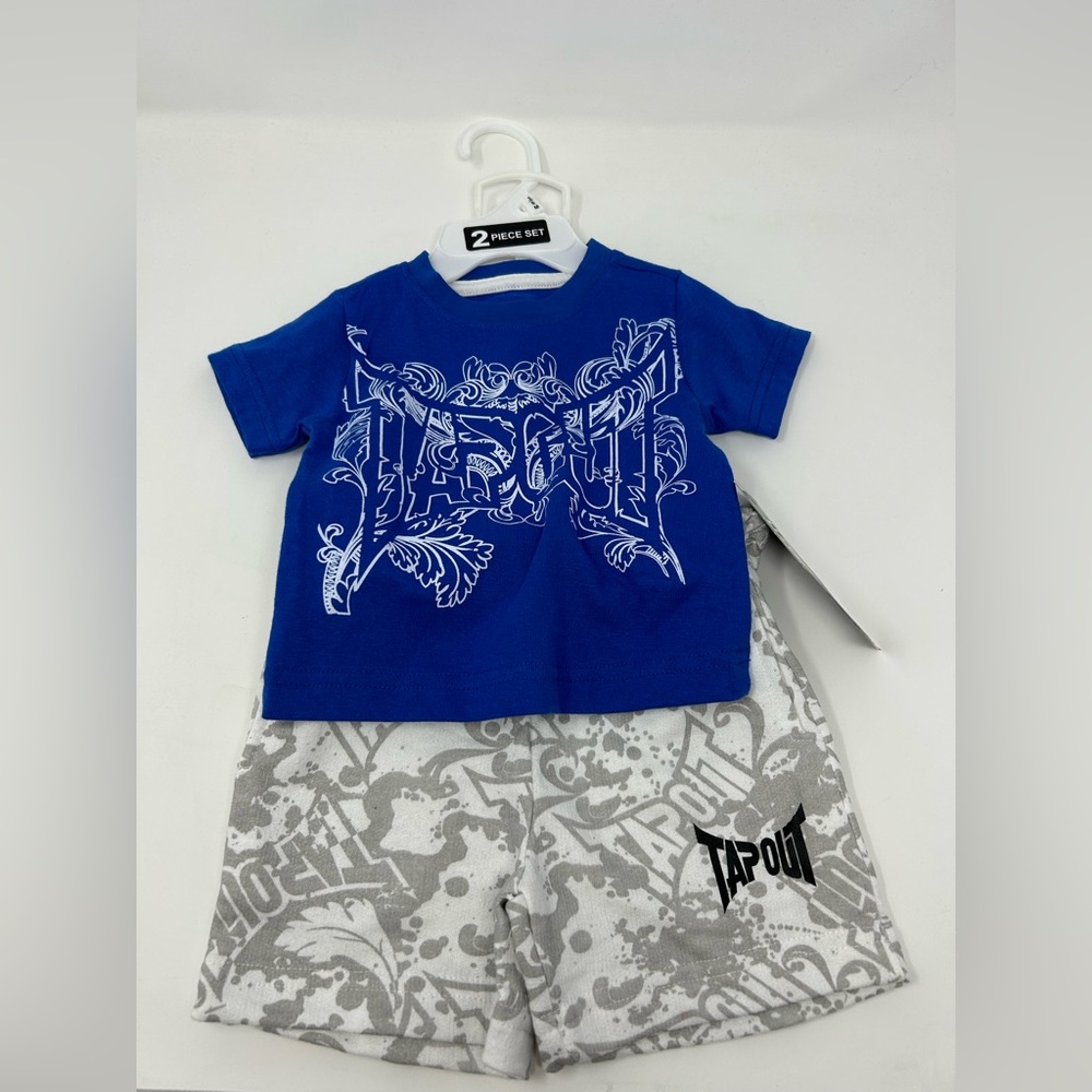 NWT TapOut 2 Piece Set Short Sleeve Shirt and Shorts